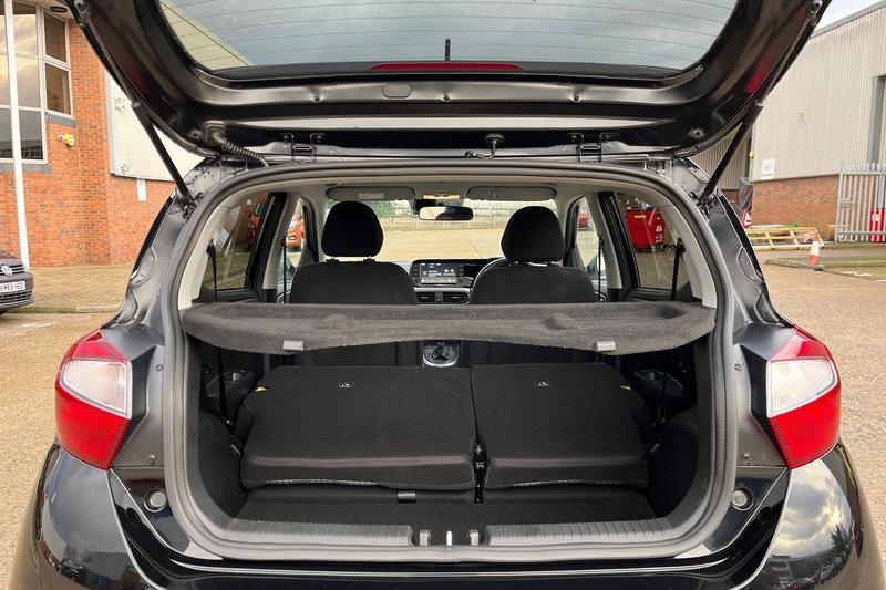 Used Hyundai i10 2023 for sale - 77176426: Photo 24