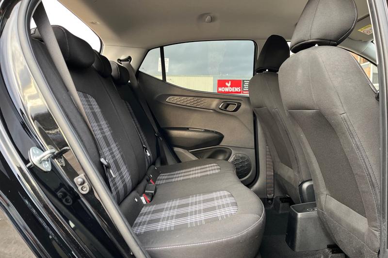 Used Hyundai i10 2023 for sale - 77176426: Photo 26