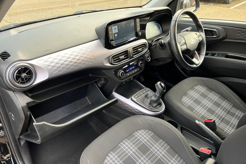 Used Hyundai i10 2023 for sale - 77176426: Photo 35