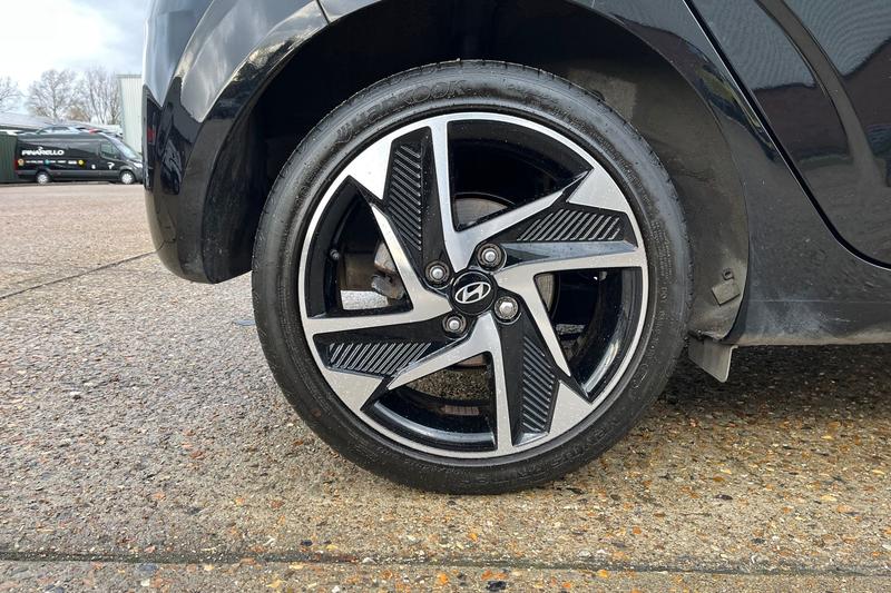 Used Hyundai i10 2023 for sale - 77176426: Photo 8