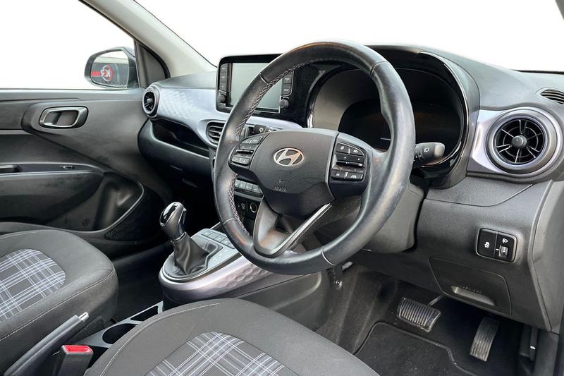 Used Hyundai i10 2023 for sale - 77176426: Photo 9
