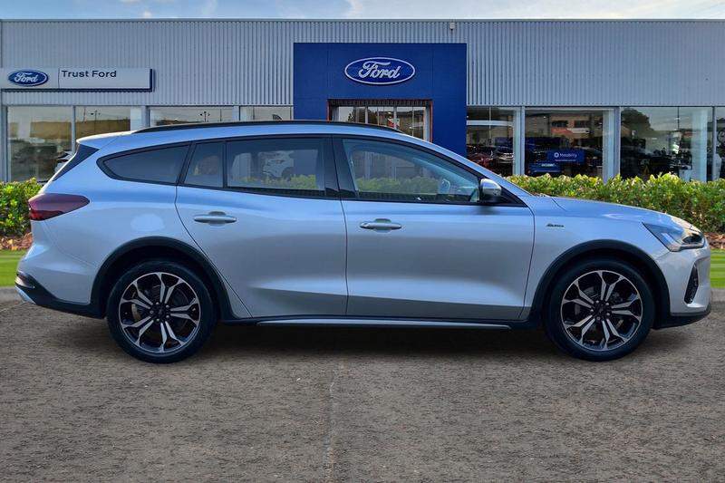 Used Ford Focus 2022 for sale - 77441986: Photo 3