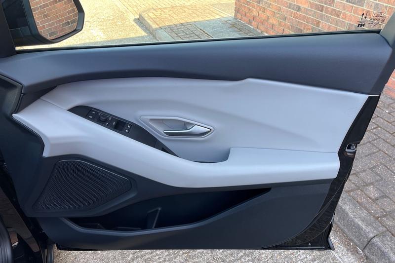 Used Ford Explorer 2025 for sale - 76405243: Photo 40