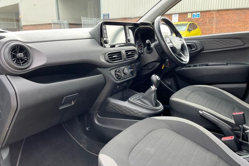 Used Hyundai i10 2023 for sale - 77910301: Photo 18