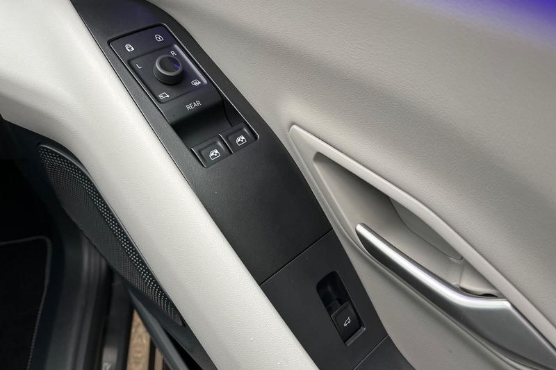 Used Ford Explorer 2024 for sale - 76508137: Photo 16