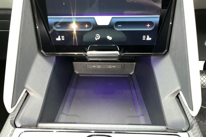 Used Ford Explorer 2024 for sale - 76508137: Photo 33