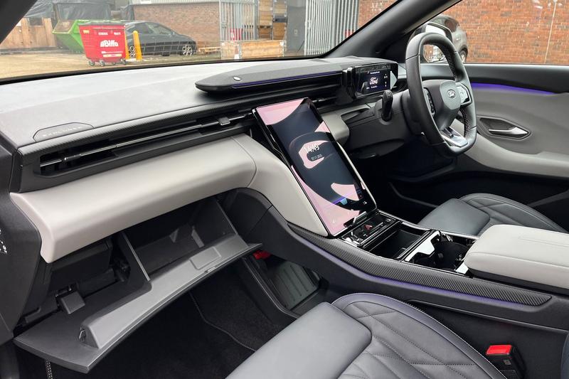 Used Ford Explorer 2024 for sale - 76508137: Photo 39