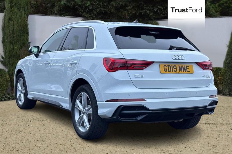 Used Audi Q3 2019 for sale - 76744333: Photo 2