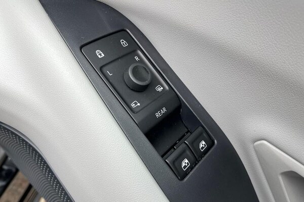 Used Ford Explorer 2024 for sale - 74735223: Photo 16