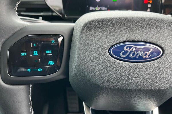 Used Ford Explorer 2024 for sale - 74735223: Photo 36