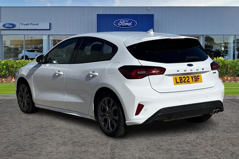 Used Ford Focus 2022 for sale - 76184380: Photo 2