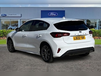 Used Ford Focus 2022 for sale - 76184380: Photo 2