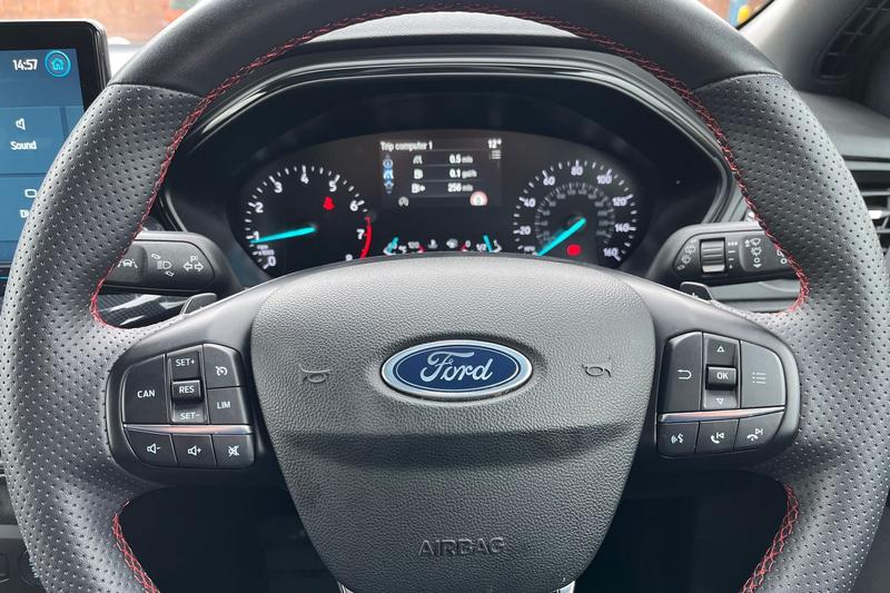 Used Ford Focus 2023 for sale - 77697558: Photo 12