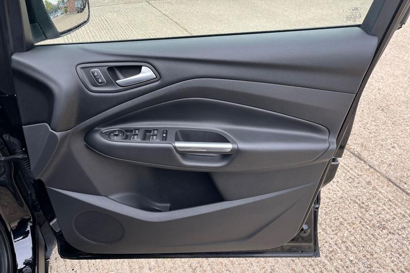 Used Ford Kuga 2019 for sale - 76131339: Photo 40