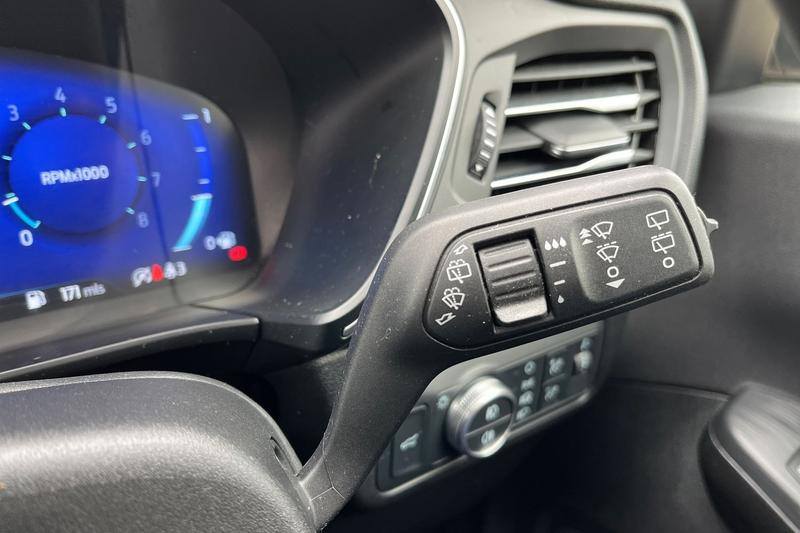 Used Ford Kuga 2022 for sale - 76640986: Photo 15