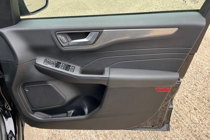 Used Ford Kuga 2022 for sale - 76640986: Photo 40