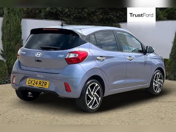 Used Hyundai i10 2024 for sale - 75261102: Photo