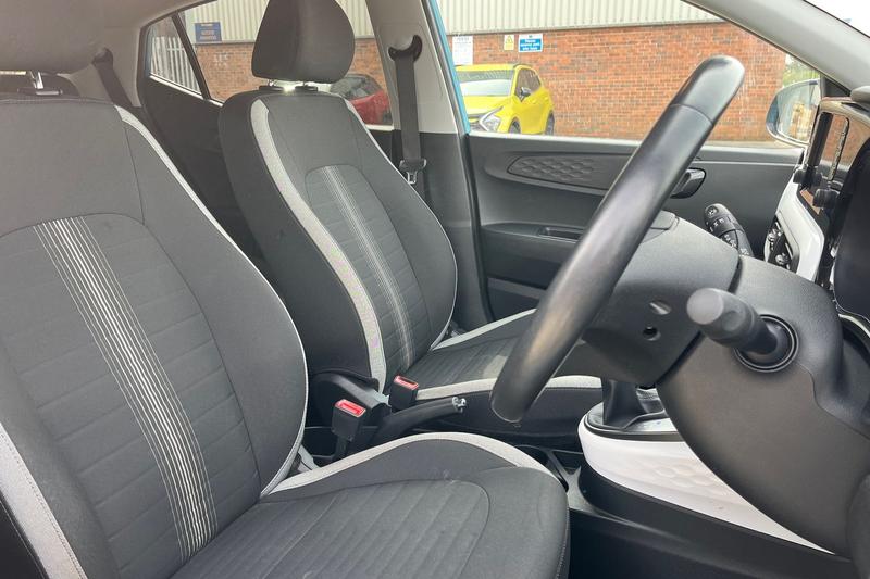 Used Hyundai i10 2023 for sale - 78206245: Photo 17