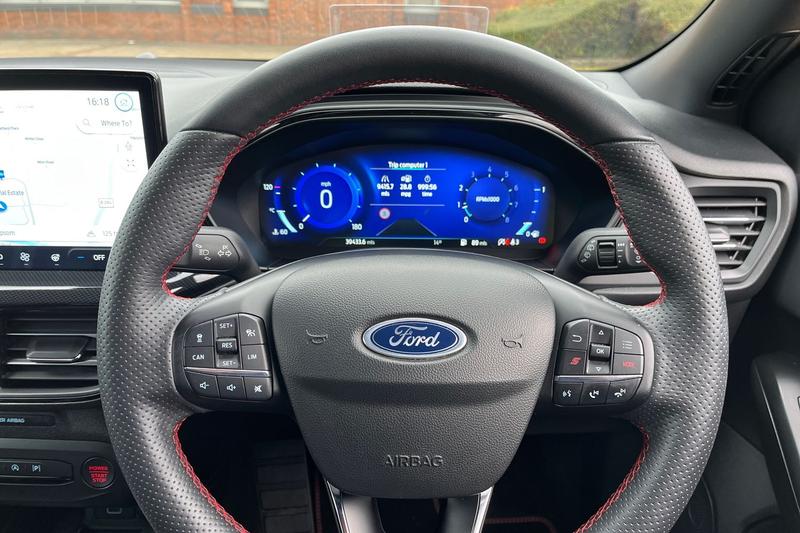 Used Ford Focus 2022 for sale - 76350435: Photo 12