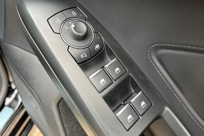 Used Ford Focus 2022 for sale - 76350435: Photo 16