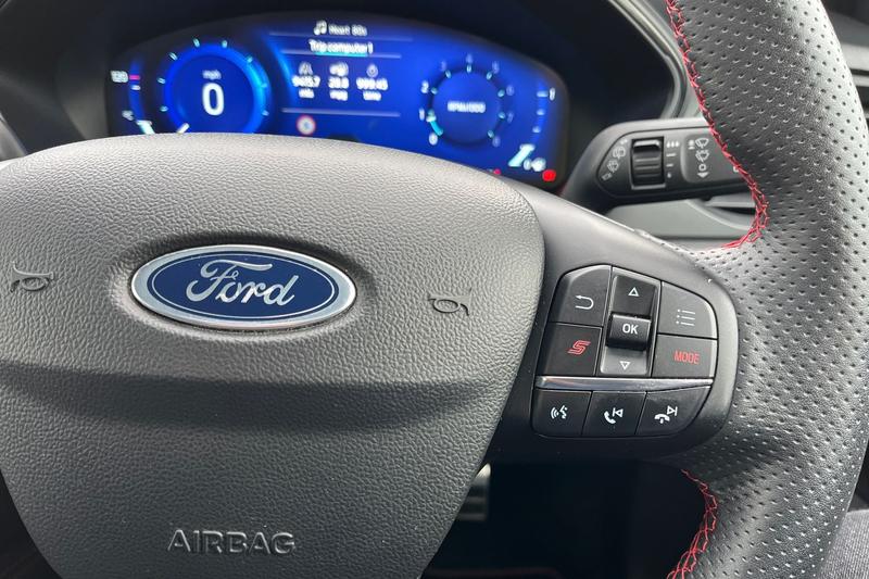 Used Ford Focus 2022 for sale - 76350435: Photo 37