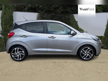 Used Hyundai i10 2021 for sale - 75752059: Photo