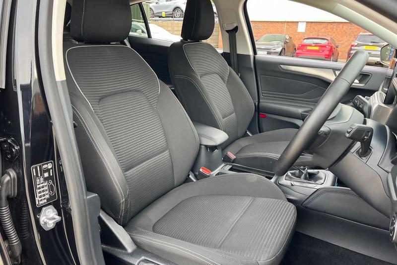 Used Ford Focus 2021 for sale - 76131370: Photo 17