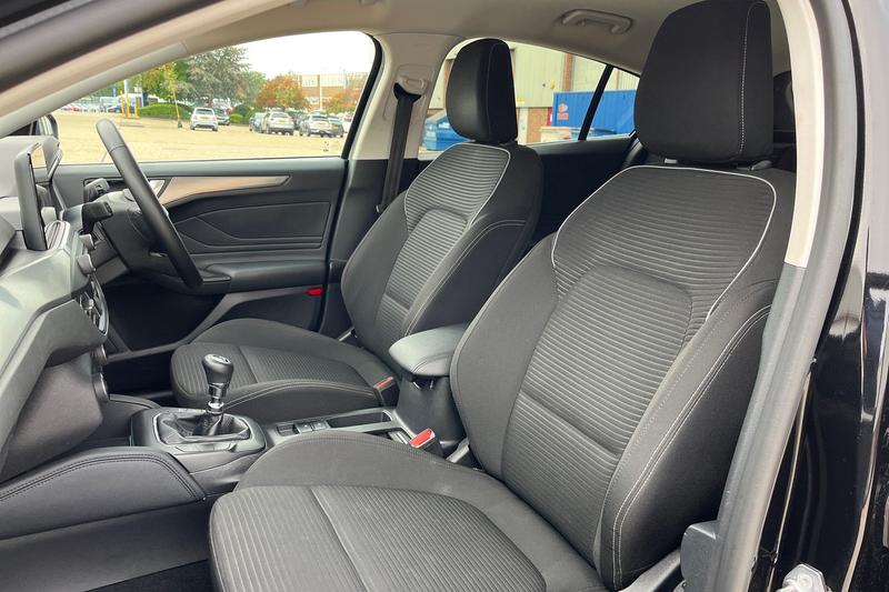 Used Ford Focus 2021 for sale - 76131370: Photo 19