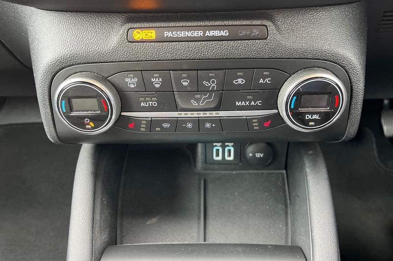 Used Ford Focus 2021 for sale - 76131370: Photo 34