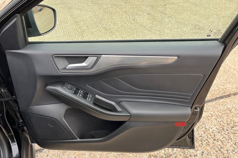 Used Ford Focus 2021 for sale - 76131370: Photo 40