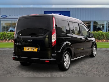 Used Ford Grand Tourneo Connect 2019 for sale - 76953806: Photo