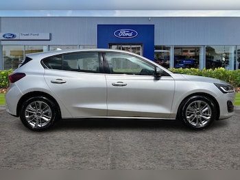 Used Ford Focus 2023 for sale - 78582116: Photo