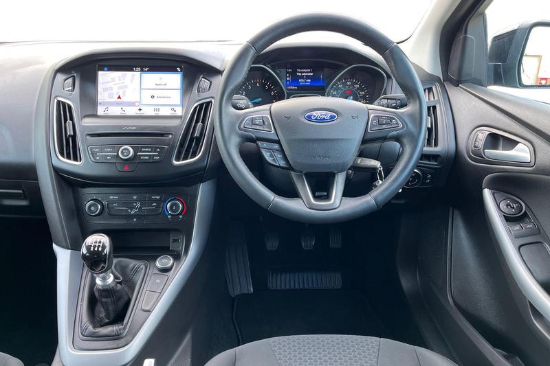 Used Ford Focus 2017 for sale - 76467798: Photo 11
