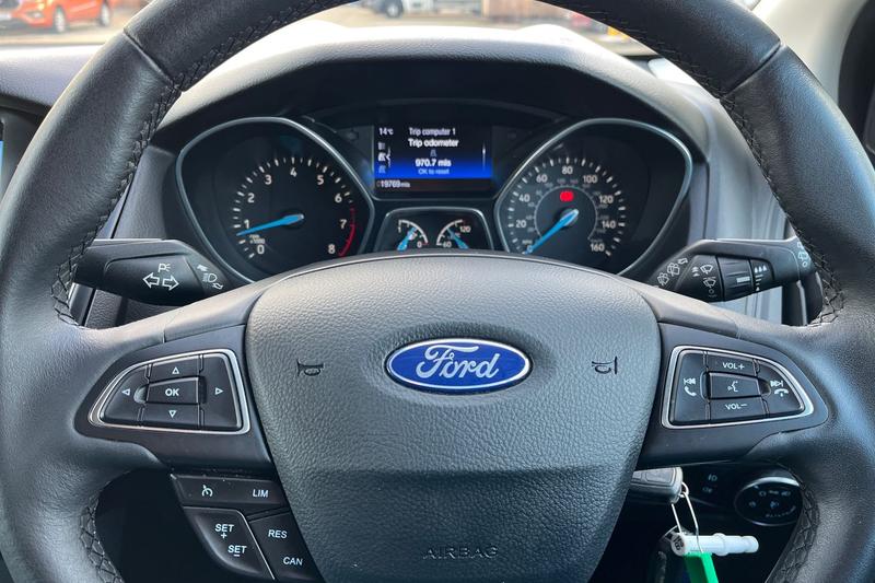 Used Ford Focus 2017 for sale - 76467798: Photo 12