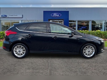 Used Ford Focus undefined for sale - 76467798: Photo