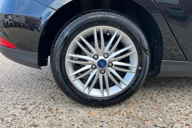 Used Ford Focus 2017 for sale - 76467798: Photo 8