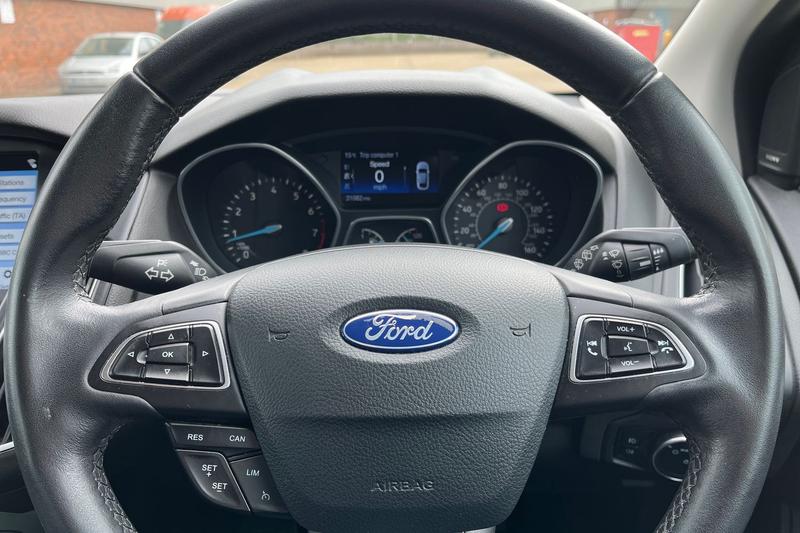 Used Ford Focus 2017 for sale - 78095250: Photo 12