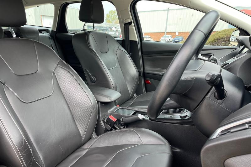 Used Ford Focus 2017 for sale - 78095250: Photo 17