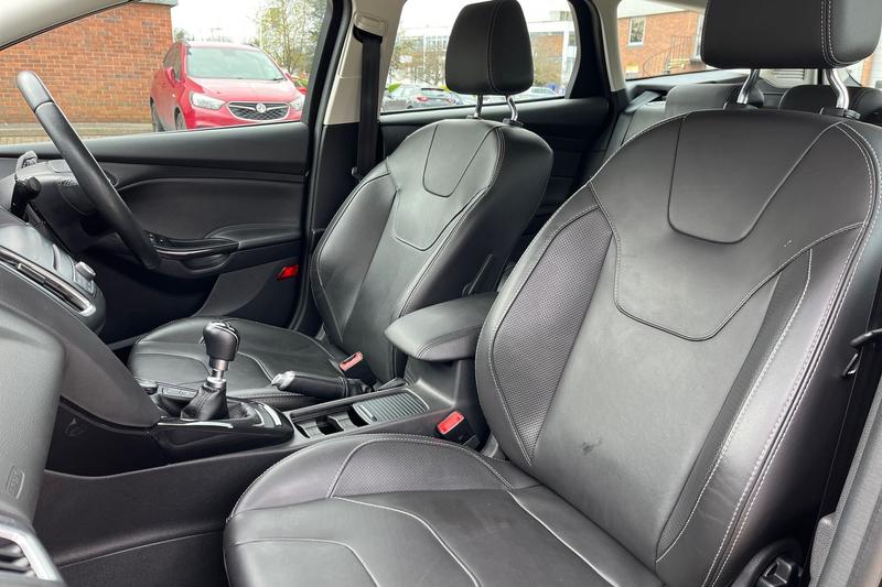 Used Ford Focus 2017 for sale - 78095250: Photo 19