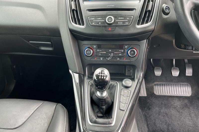 Used Ford Focus 2017 for sale - 78095250: Photo 32