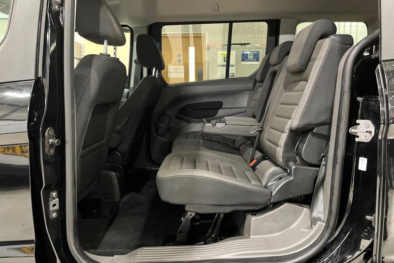 Used Ford Grand Tourneo Connect 2019 for sale - 77124155: Photo 26