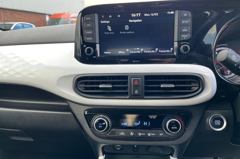 Used Hyundai i10 2023 for sale - 77575801: Photo 33