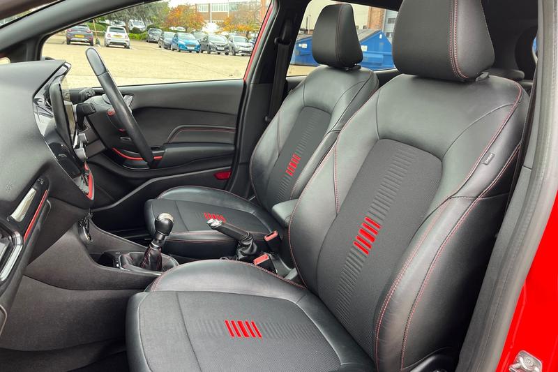 Used Ford Fiesta 2018 for sale - 76664770: Photo 19