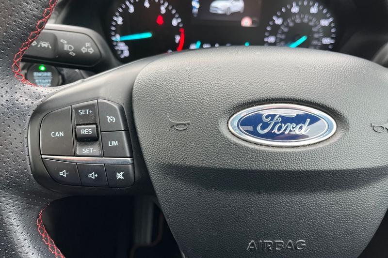 Used Ford Fiesta 2018 for sale - 76664770: Photo 36
