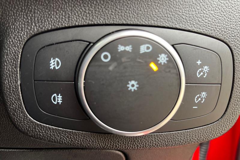 Used Ford Fiesta 2018 for sale - 76664770: Photo 38