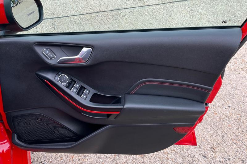 Used Ford Fiesta 2018 for sale - 76664770: Photo 40