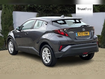 Used Toyota C-HR 2023 for sale - 75517608: Photo