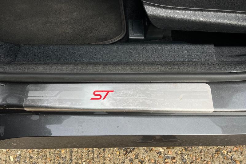 Used Ford Ecosport 2019 for sale - 77545796: Photo 38