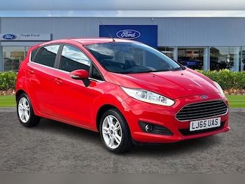2015 - 1.25 82 Zetec 5dr Manual