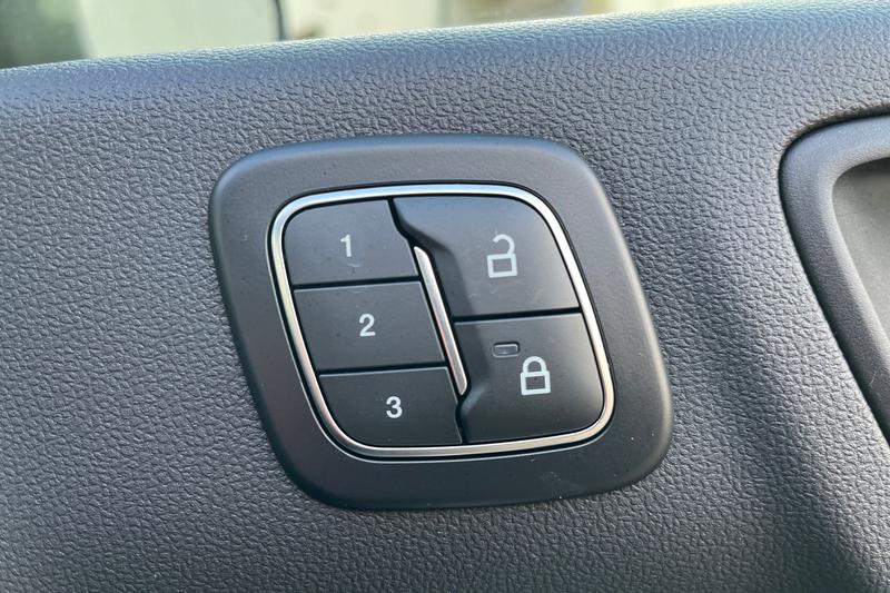 Used Ford Kuga 2025 for sale - 77367676: Photo 30